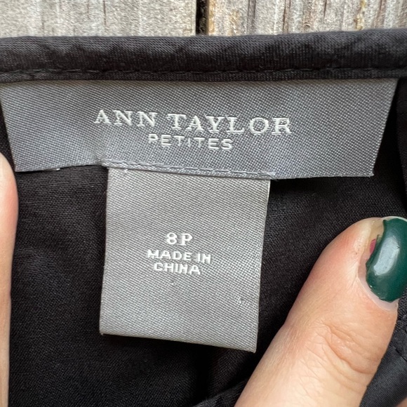 ANN TAYLOR Black Skirt with decorative slits size 8 Petite - Picture 7 of 8